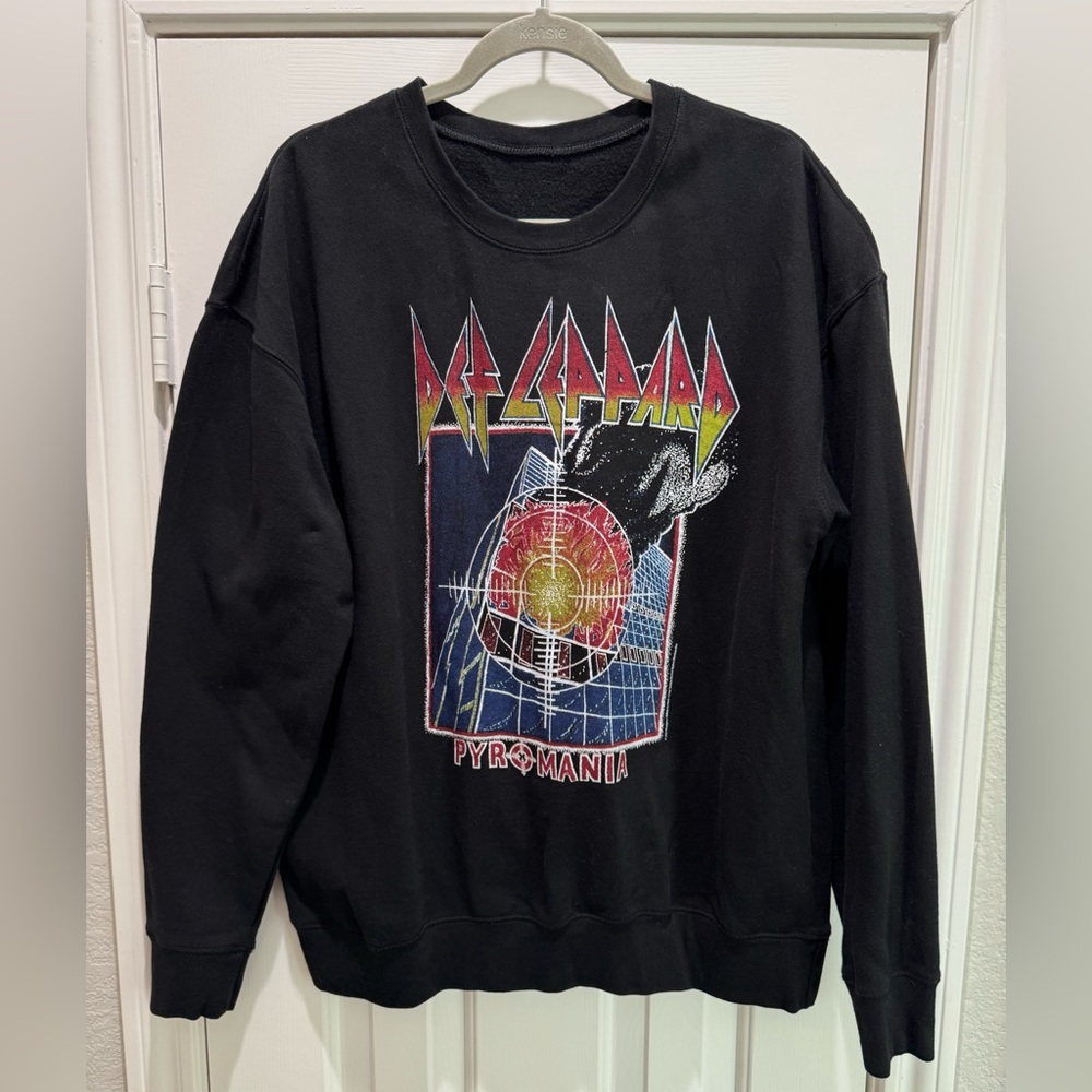 Def Leppard Vintage Graphic Sweater
